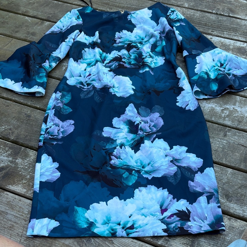 Calvin Klein green Blue and White Dress size 8
